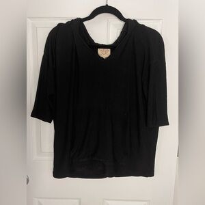 💃 CHASER Black Pullover Short Sleeve Hoodie Sweater Size M